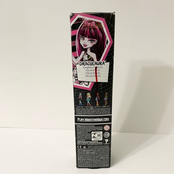 Monster High Draculaura Doll Damaged Box - Picture 5 of 16